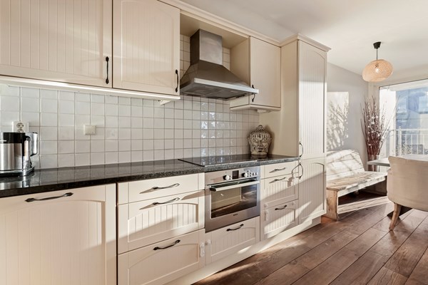 Medium property photo - Van Hallstraat 695, 1051 HG Amsterdam